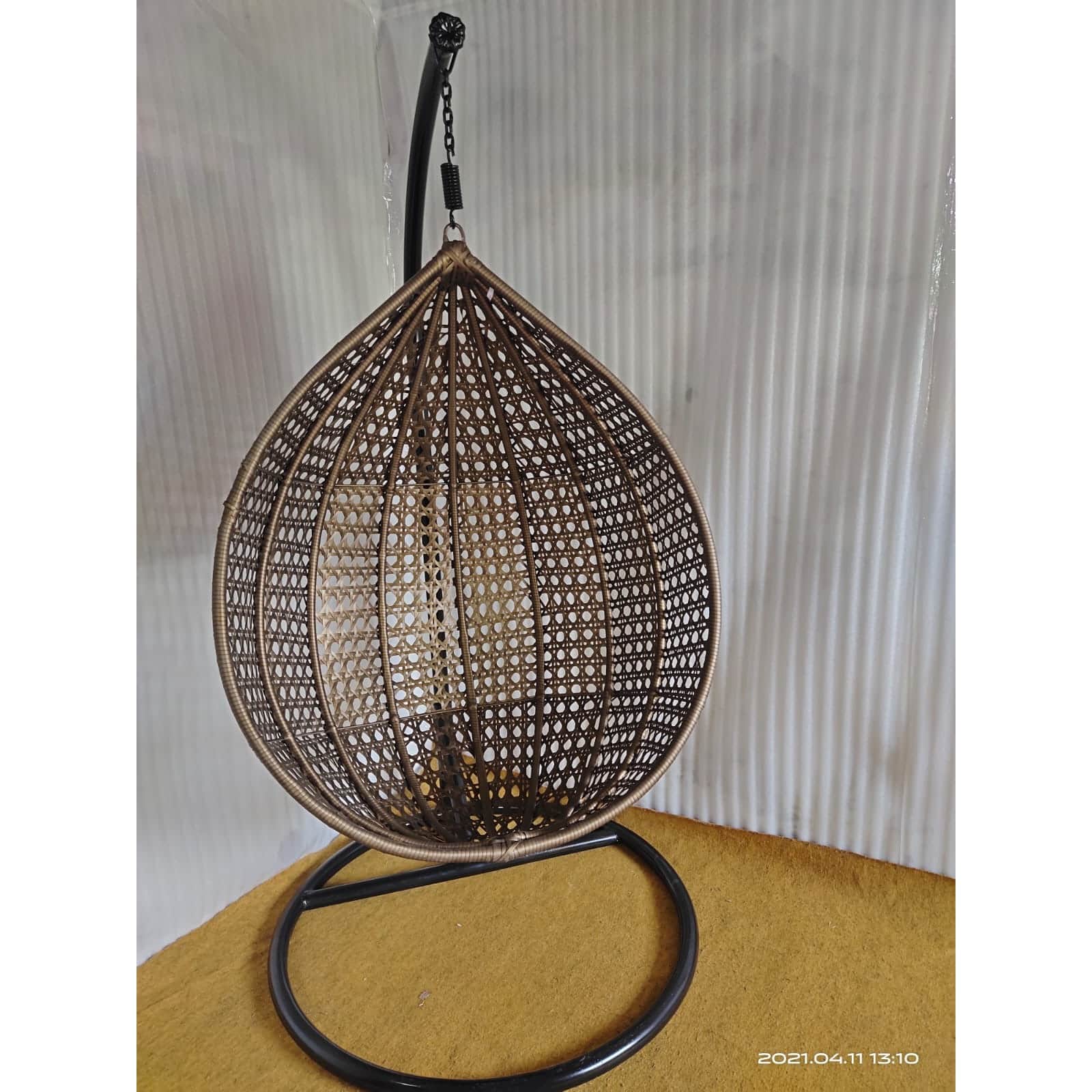 Single Seater Swing With Cushions - front_view