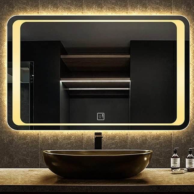 Led Mirror with Sensor in Rectangular Shape - front_view