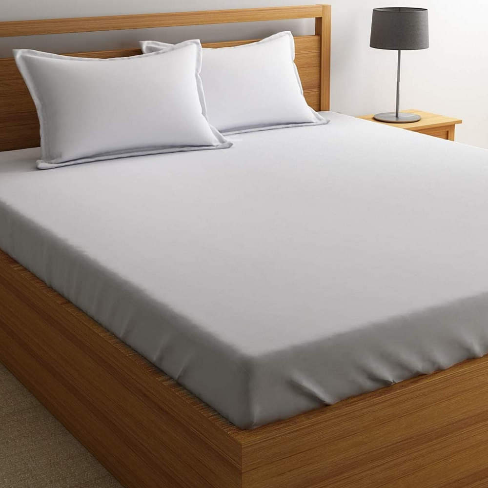 Plain White Queen Size Double Bedsheet With 2 Pillow Cover (Pure Cotton) - photo
