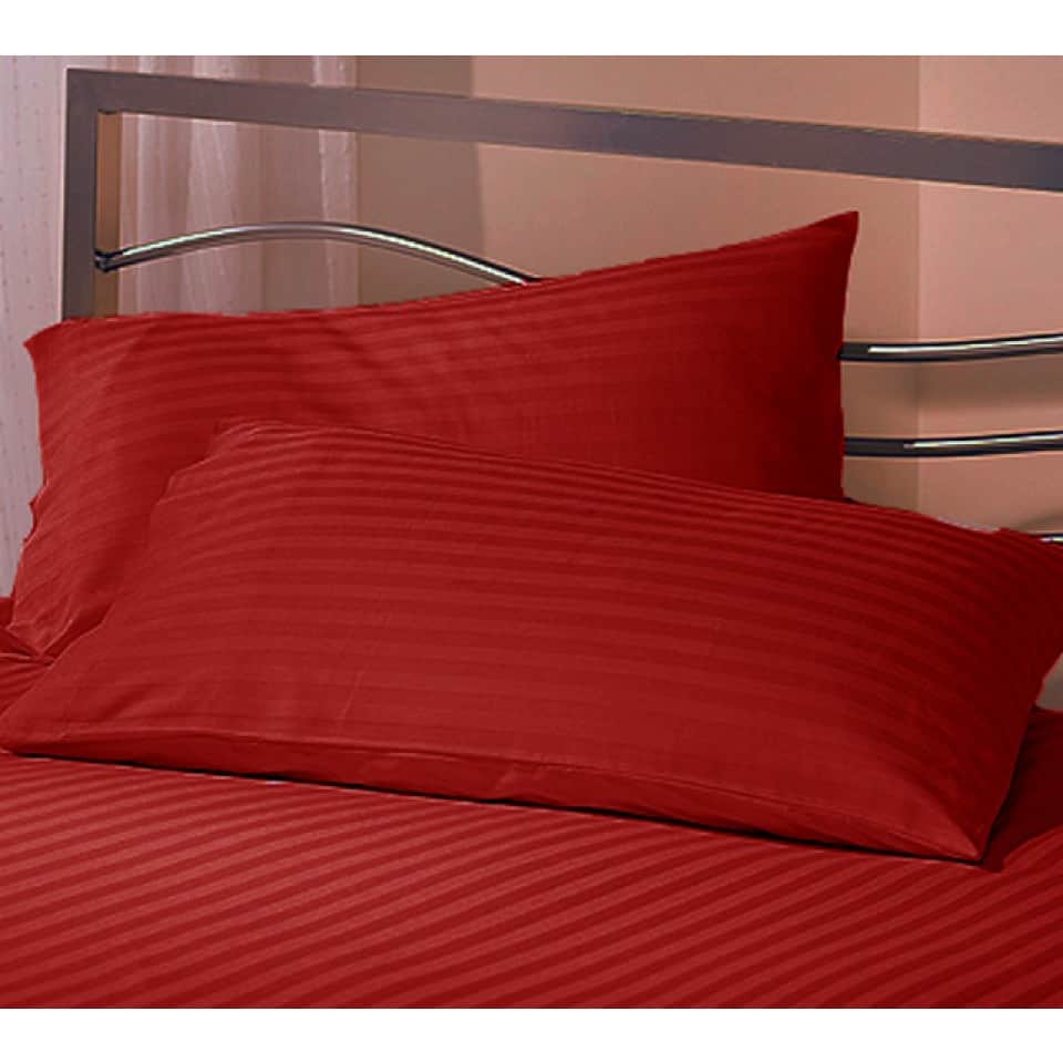 Pure Cotton Maroon Queen Size Bed-Sheet With 2 Pillow Covers - top_view