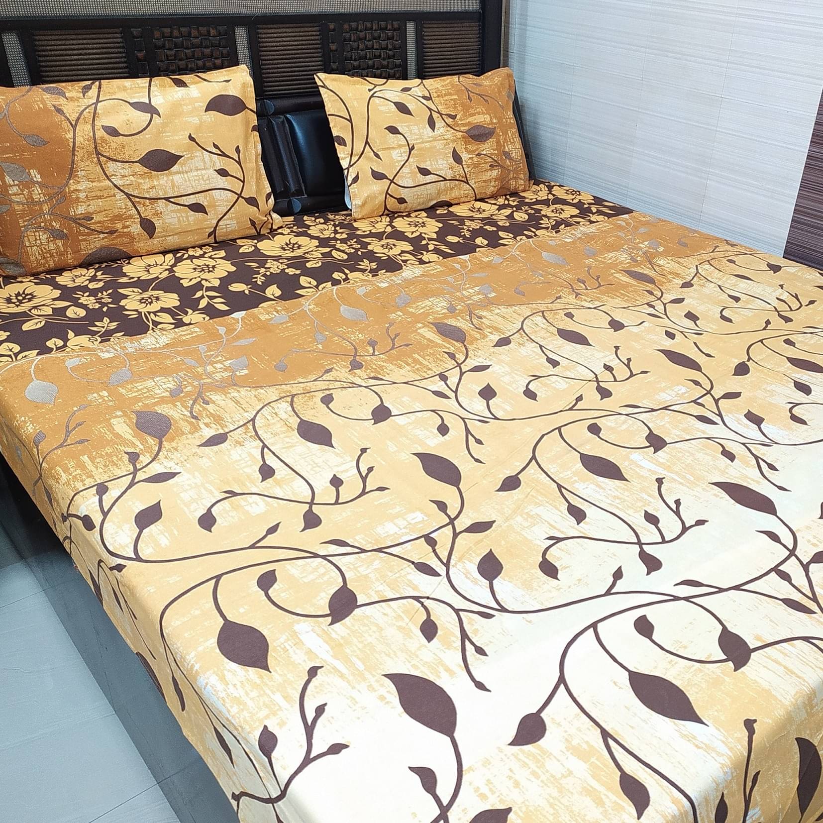 Beautiful Printed King Size Double Bedsheet With Two Pillow Covers