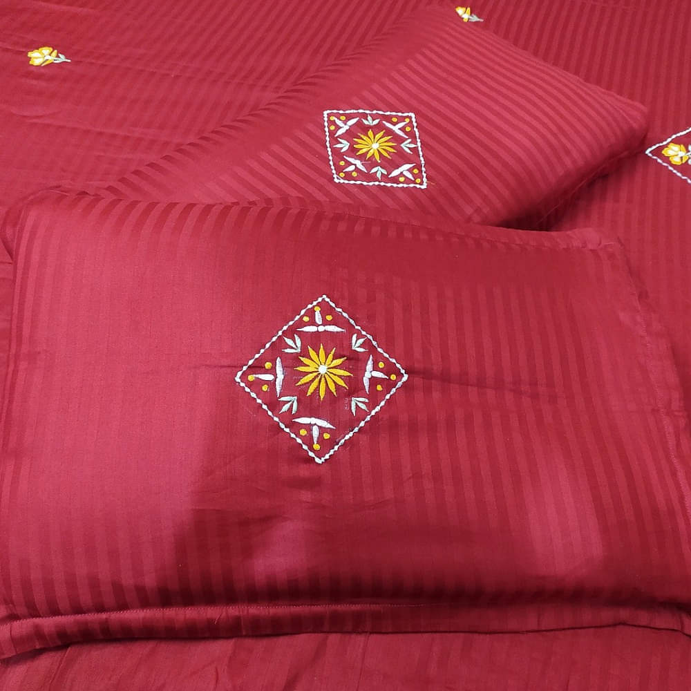 Embroidery Maroon Double Bedsheet With Two Pillow Covers (100x108) - photo