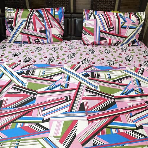 Abstract Printed Double Super King Sized Double Bedsheet With Two Pillow Covers
