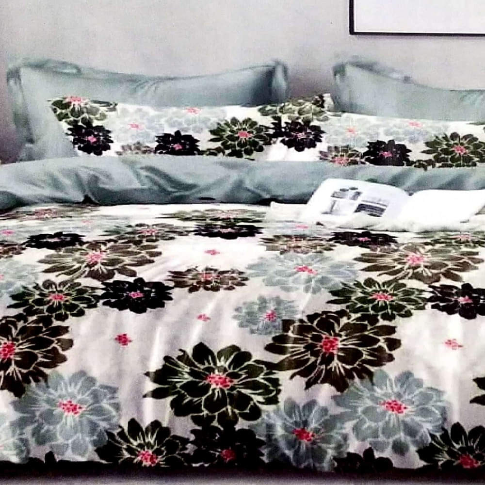 Carnation Queen Size Bedsheet with Pillow Covers & Comforter - photo