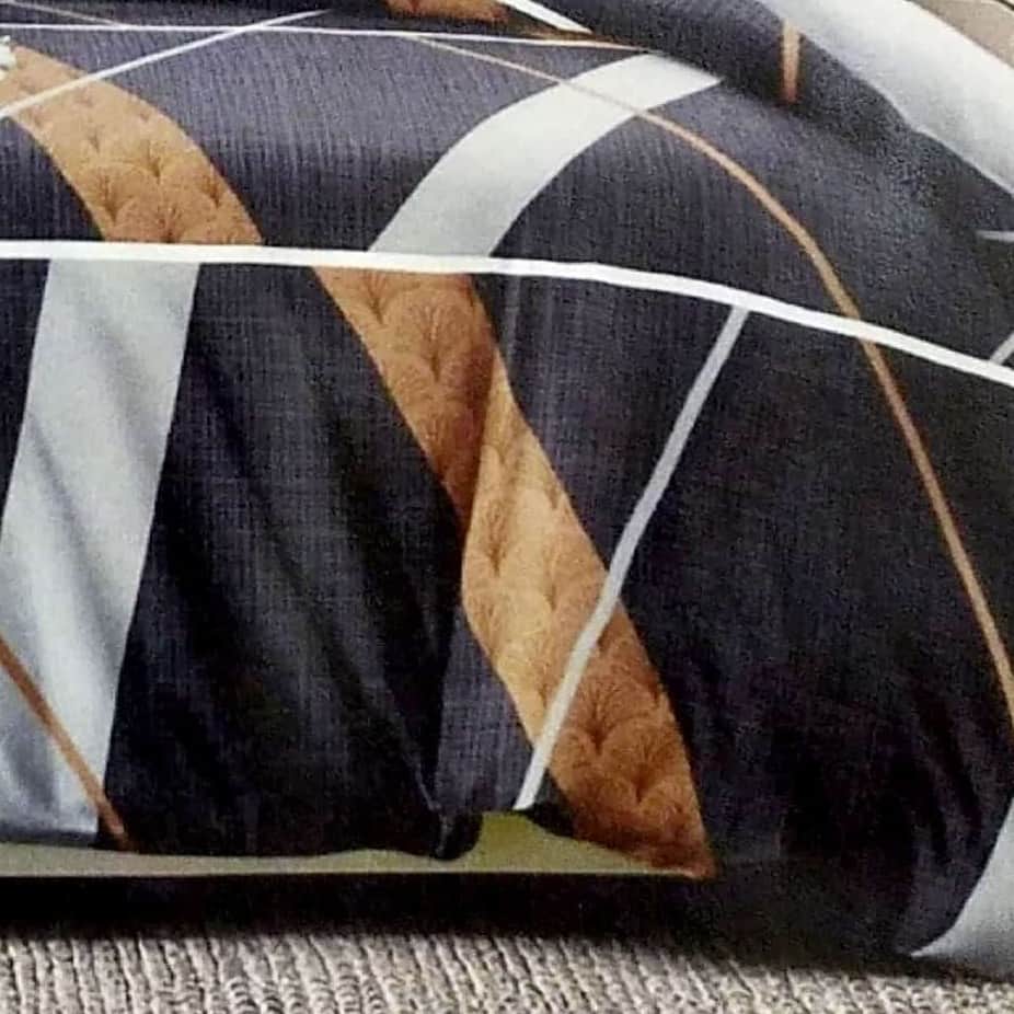 Multicolored Geometrical Comforter Set (Set of 4)  (1 Double Bed sheet, 2 Pillow Covers And 1 Comforter) - rear_view