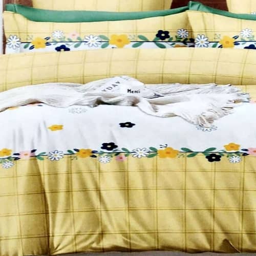Beautiful Yellow & White Comforter set of 4 ( 1 Double Bedsheet With 2 Pillow Covers And 1 Comforter)