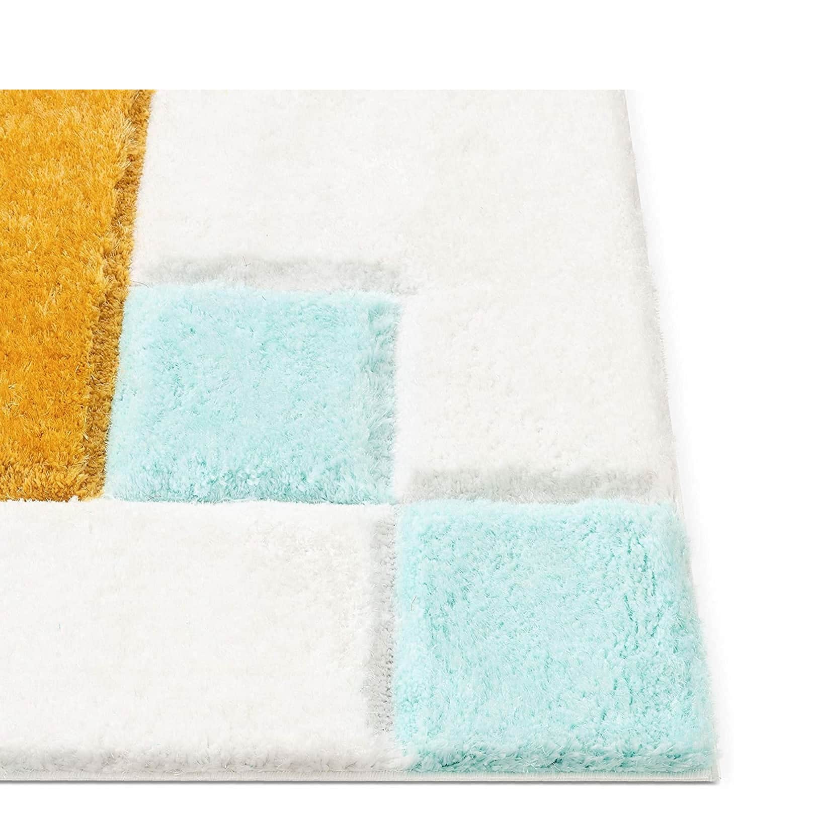 Handwoven Shaggy Carpet - front_view