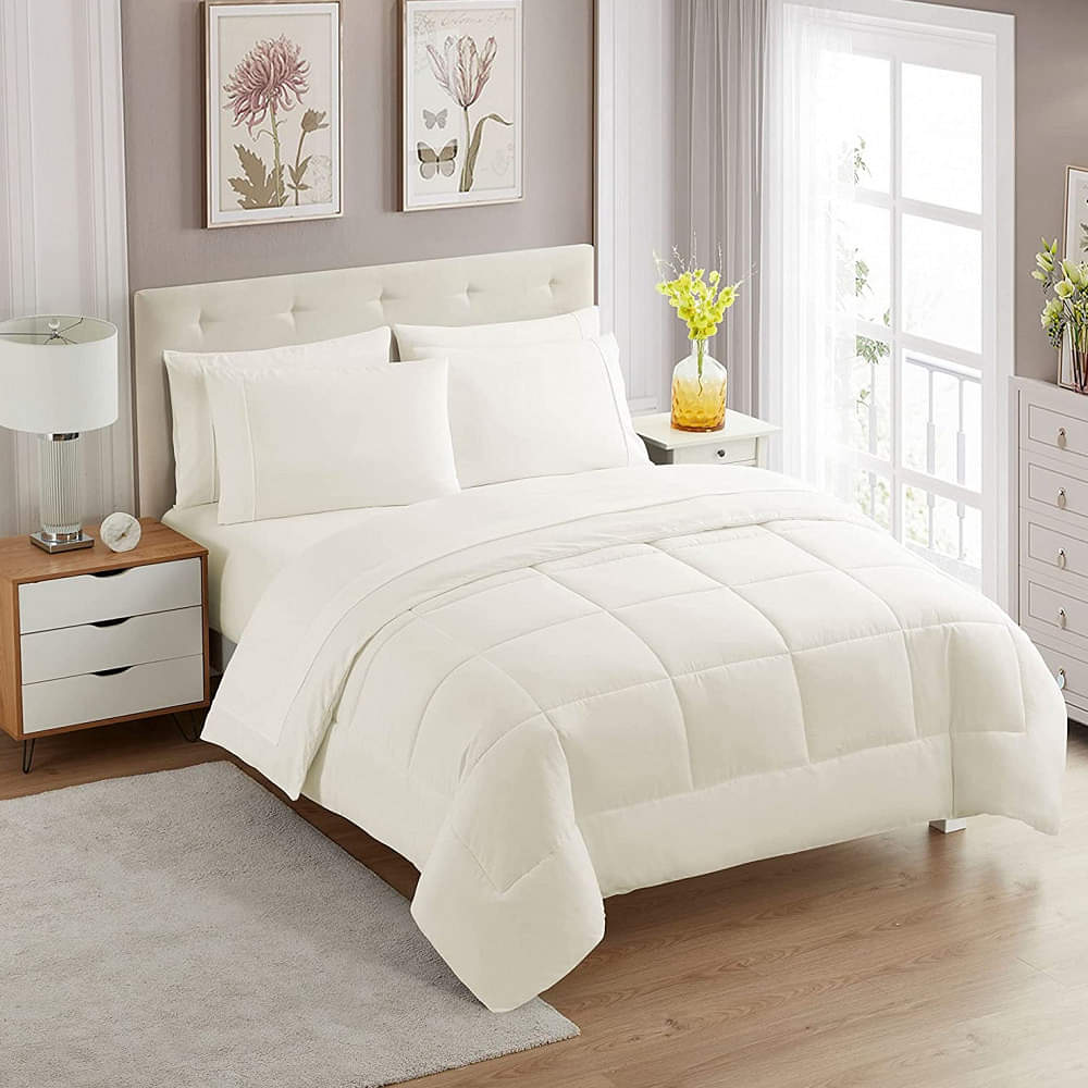 Single white Soft  Blanket - photo