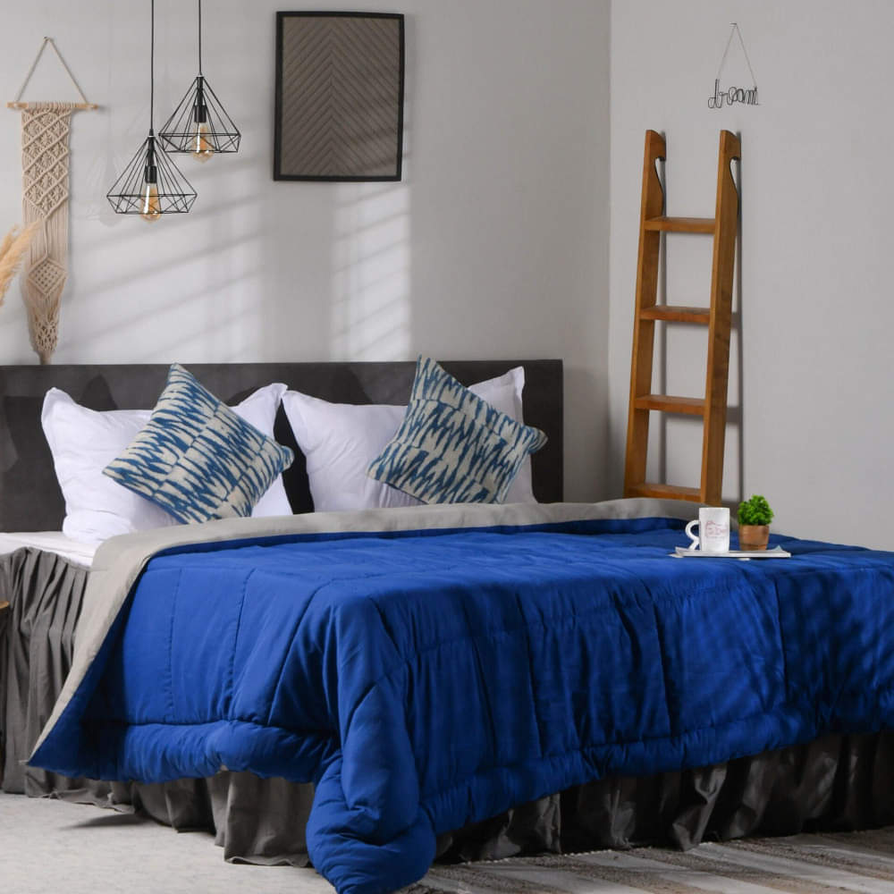 Double Bed Comforter( Blue) - photo