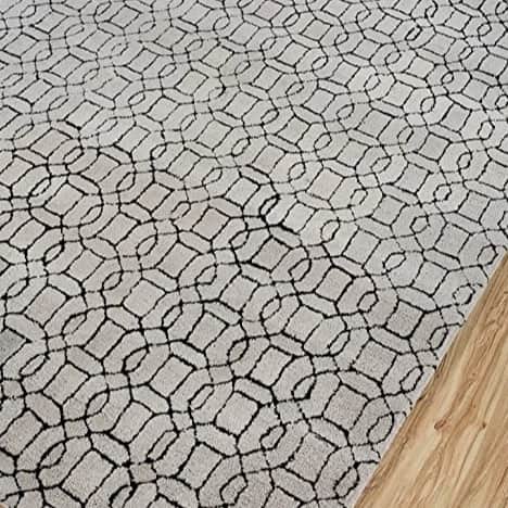Modern Handmade  Carpet - front_view