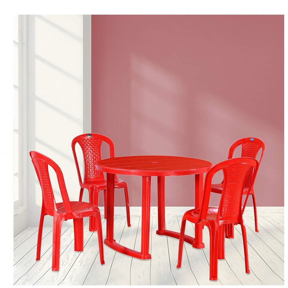 4 SEATER DINING SET IN PLASTIC - photo
