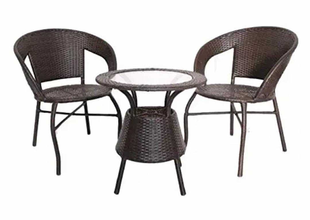 Munich Outdoor Chair & Table - photo