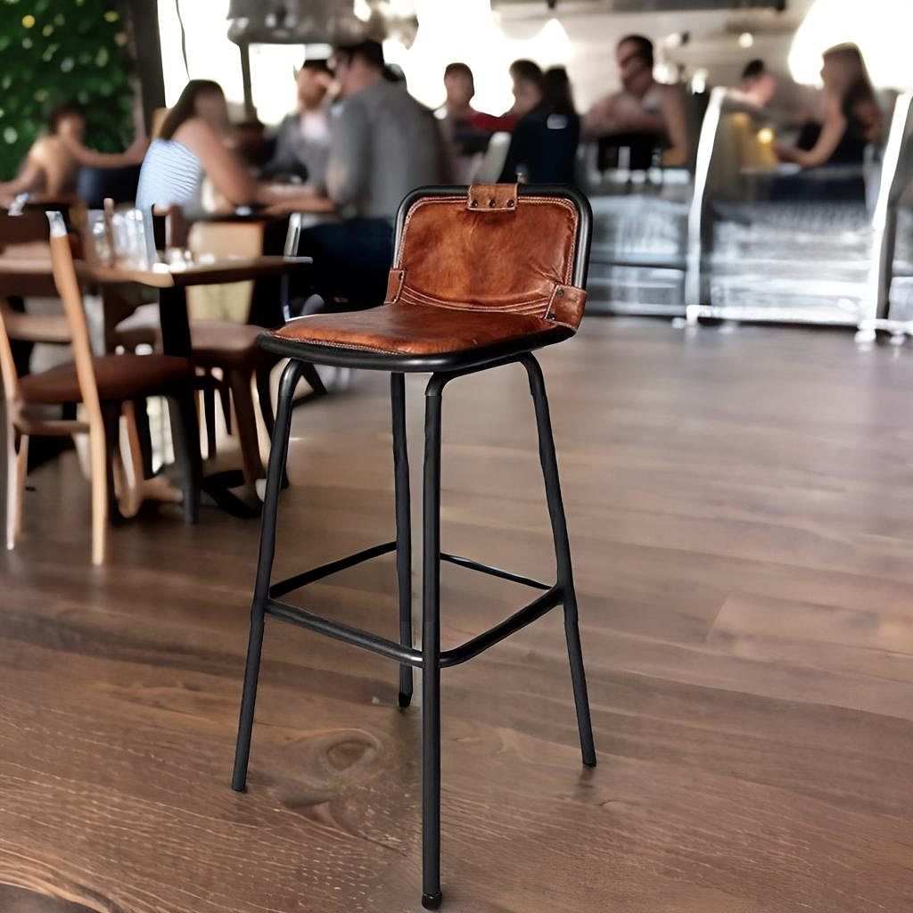 Buy Gustav Vintage Bar stool upto 50 OFF Apkainterior