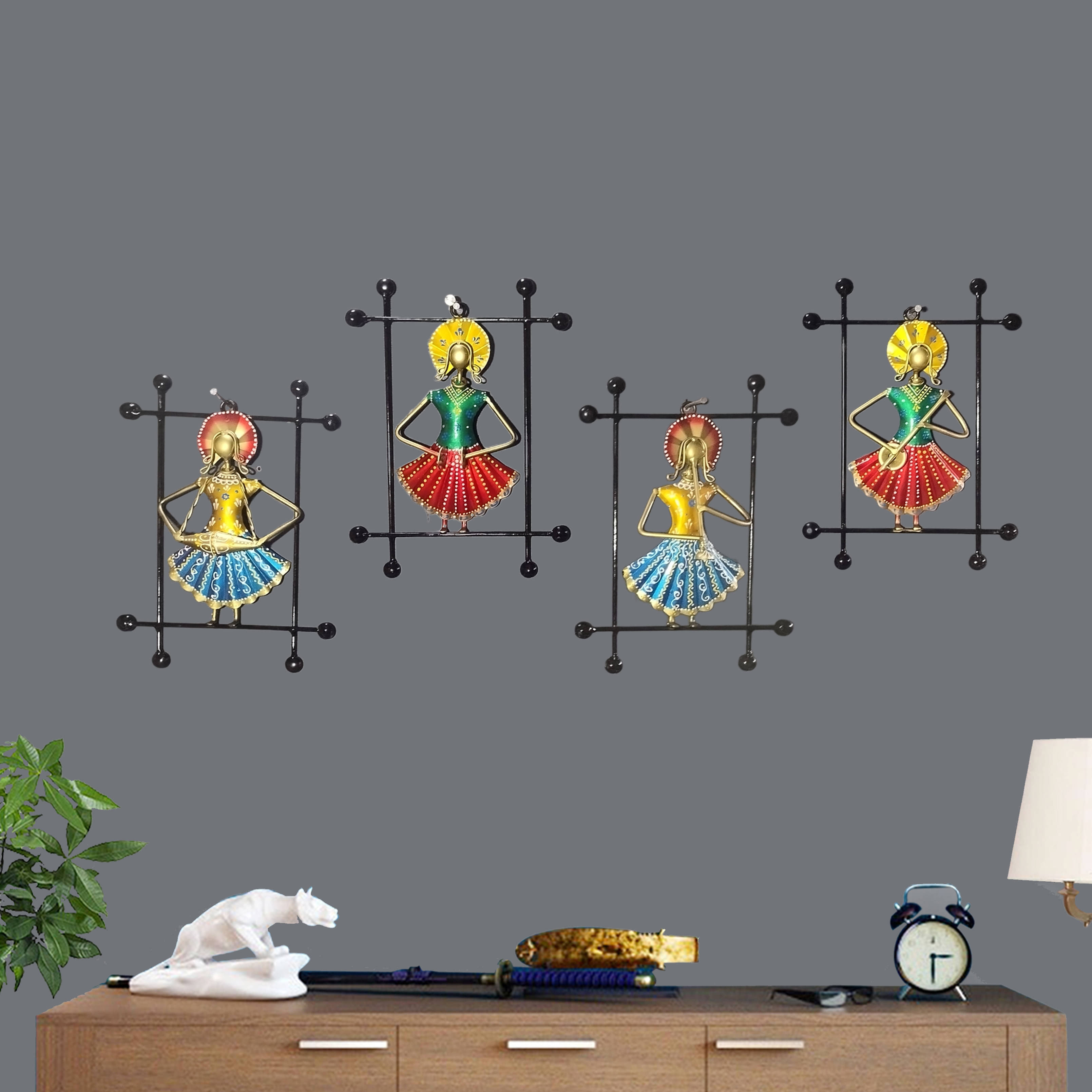 Iron Decorative Doll Muscians Frame Wall Art