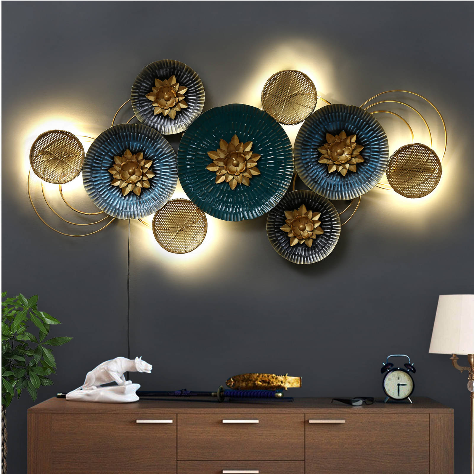 Circle Design Metal Wall Art With LED