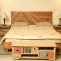 Strip Mango Wood King Size Bed - photo