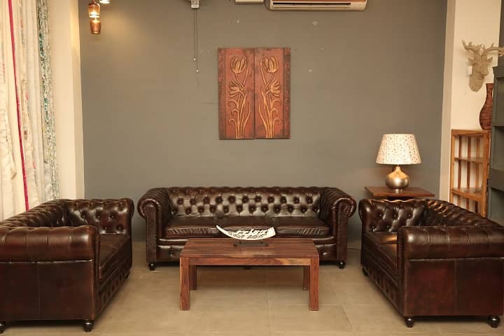 Buff Leather Chesterfield Sofa (3+2+2 Seater)