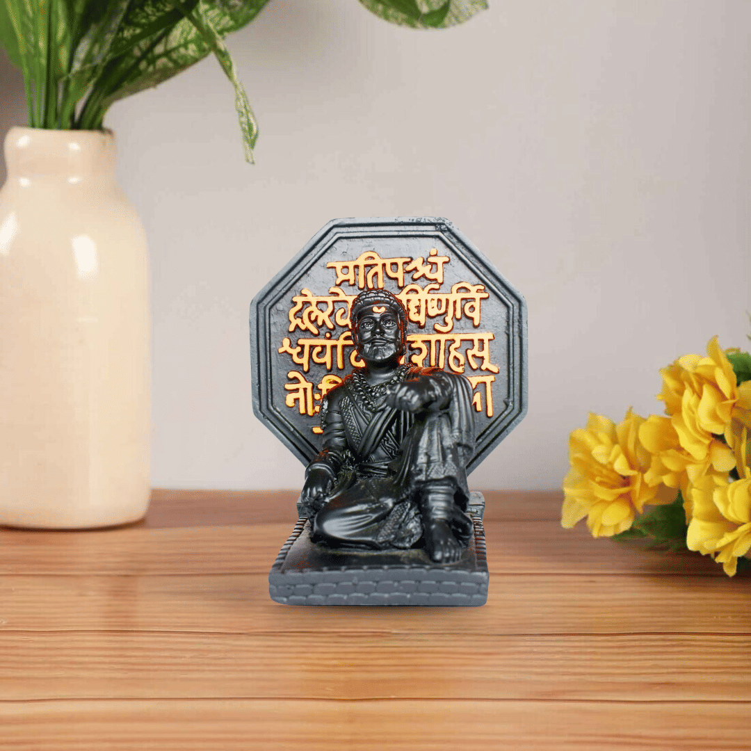 Chhatrapati Shivaji Maharaj (Rajmudra Aasan) Statue