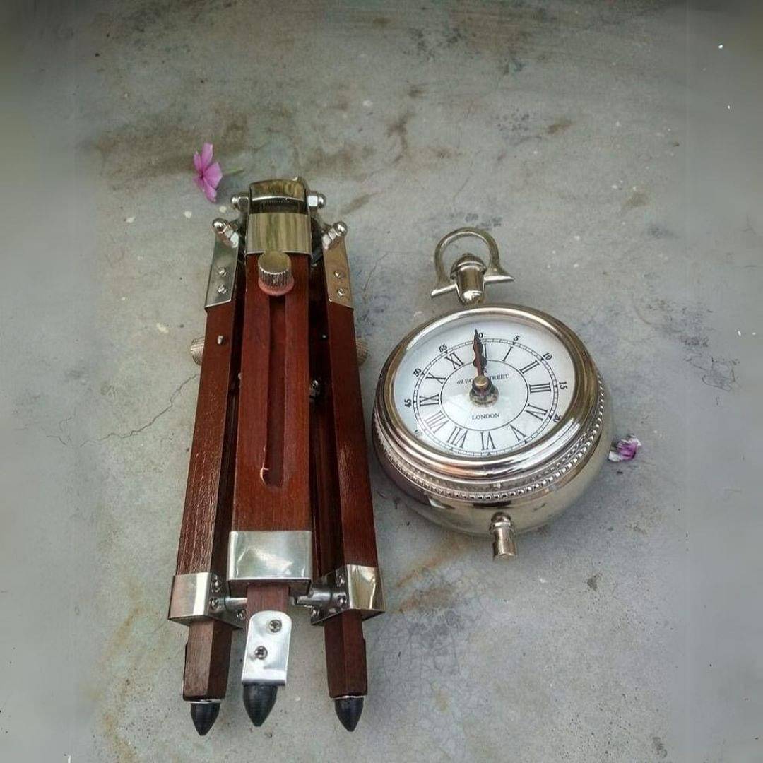 Adjustable Wooden Tripod Stand Desk Clock