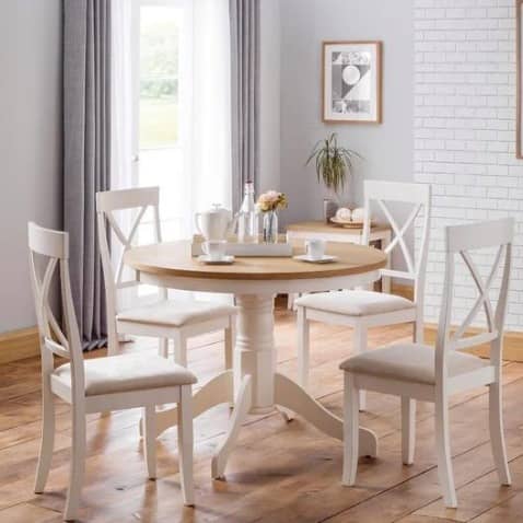 Davenport Round 4 Seater Dining Table