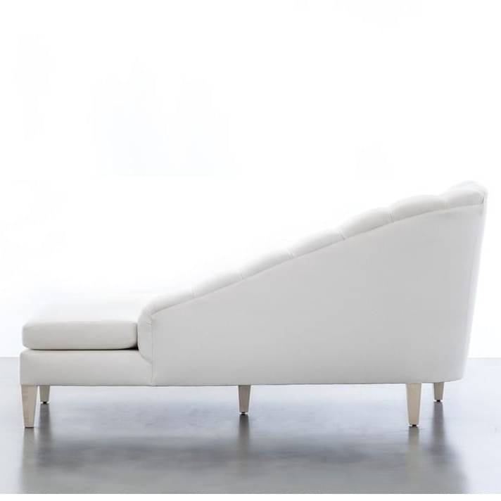 Ariel Chaise Lounger with Wooden Legs