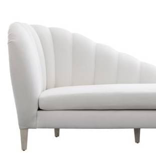 Ariel Chaise Lounger with Wooden Legs